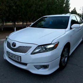 Toyota Camry 2010