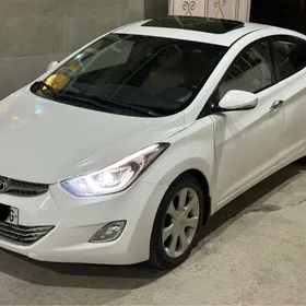 Hyundai Elantra 2011