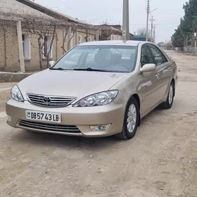 Toyota Camry 2004