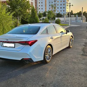 Toyota Avalon 2019