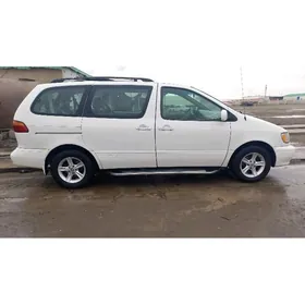 Toyota Sienna 1999