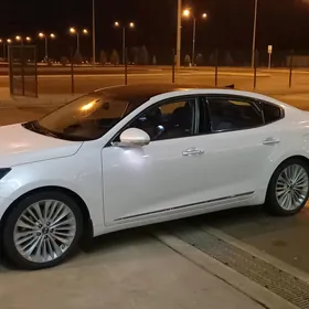 Kia Cadenza 2017