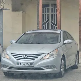 Hyundai Sonata 2011