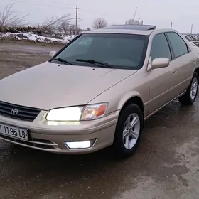 Toyota Camry 2000