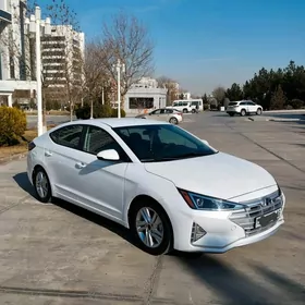 Hyundai Elantra 2020