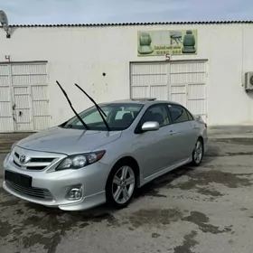 Toyota Corolla 2013