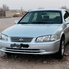 Toyota Camry 2000