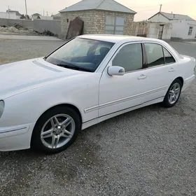 Mercedes-Benz E320 2000