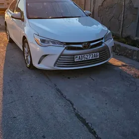 Toyota Camry 2016