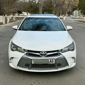 Toyota Camry 2017