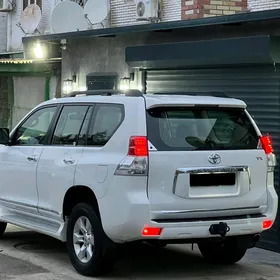 Toyota Land Cruiser Prado 2012