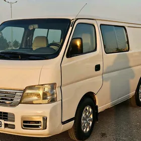 Nissan Urvan 2005