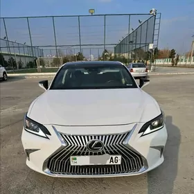 Lexus ES 350 2019