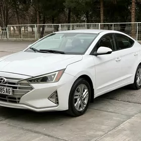 Hyundai Elantra 2020