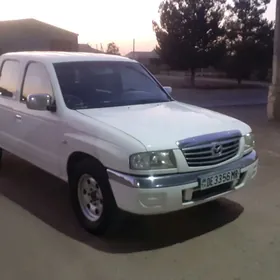 Mazda B2500 2005