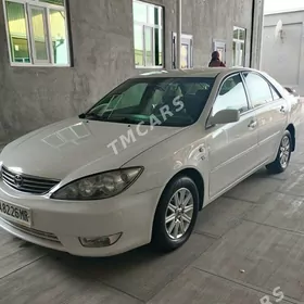 Toyota Camry 2004