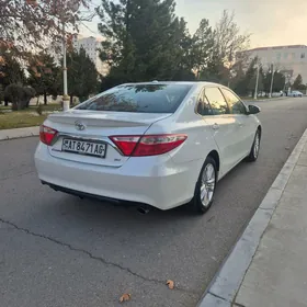 Toyota Camry 2016