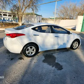 Hyundai Elantra 2011