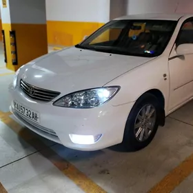 Toyota Camry 2004