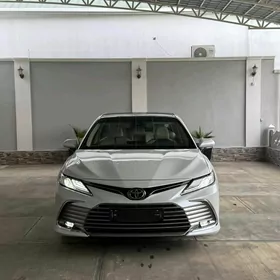 Toyota Camry 2022