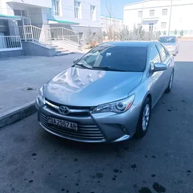 Toyota Camry 2016