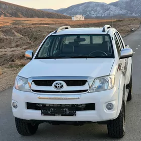 Toyota Hilux 2011