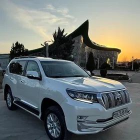 Toyota Land Cruiser Prado 2021