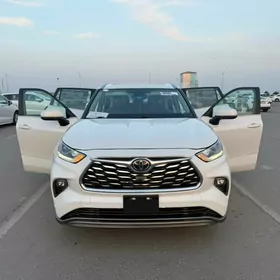 Toyota Highlander 2020