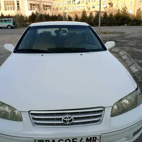 Toyota Camry 1999