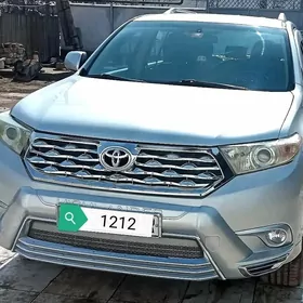 Toyota Highlander 2013