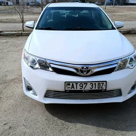 Toyota Camry 2014