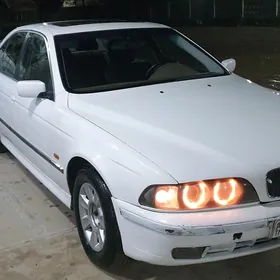 BMW E39 1999