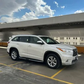 Toyota Highlander 2015