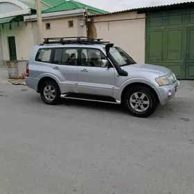 Mitsubishi Pajero 2006