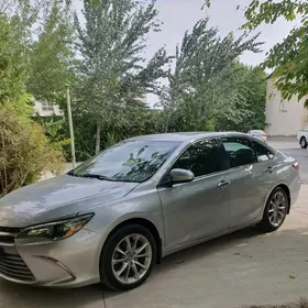 Toyota Camry 2015