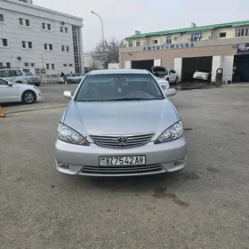 Toyota Camry 2004