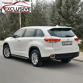 Toyota Highlander 2018