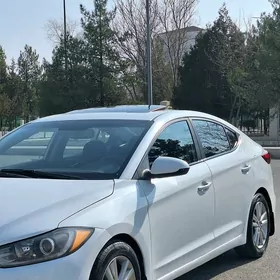 Hyundai Elantra 2019