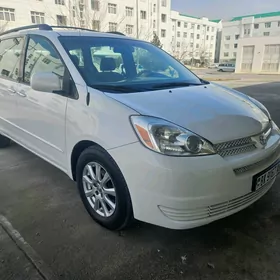 Toyota Sienna 2005