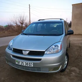 Toyota Sienna 2005