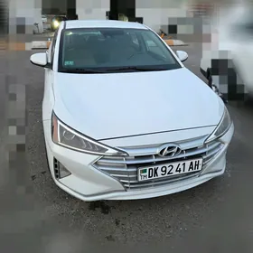 Hyundai Elantra 2020