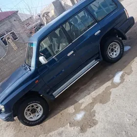 Mitsubishi Pajero 1999