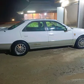 Toyota Camry 2000