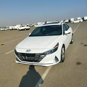 Hyundai Elantra 2021