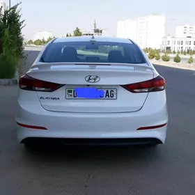 Hyundai Elantra 2018