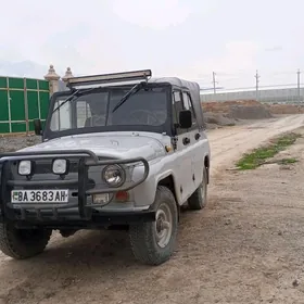 UAZ 469 1990