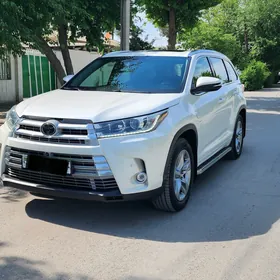 Toyota Highlander 2019