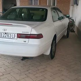 Toyota Camry 1997