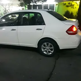 Nissan Versa 2009