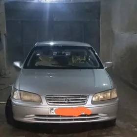 Toyota Camry 1998